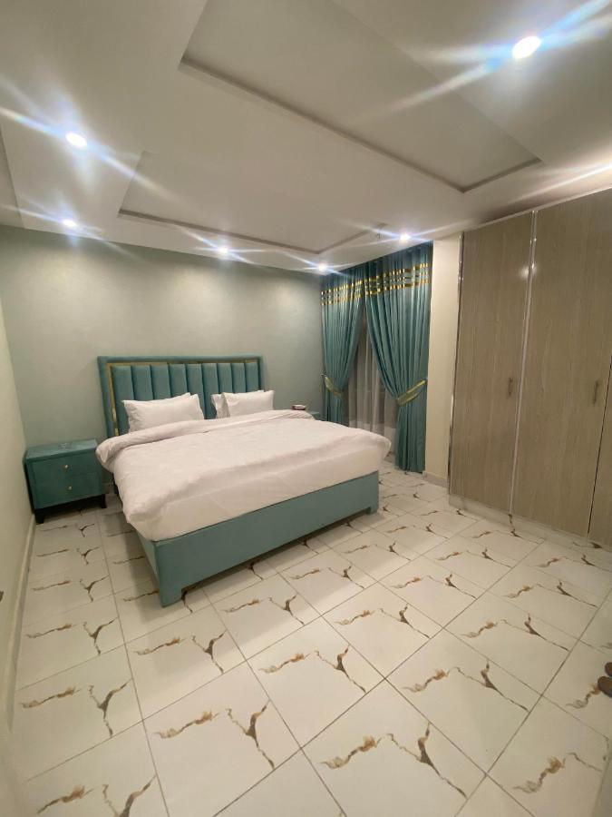 Luxe Suites Bahria Town Lahor Kültér fotó